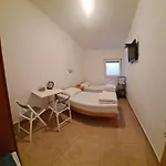 And Niki 2 Kaštela