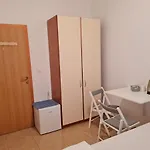 And Niki 2 Kaštela
