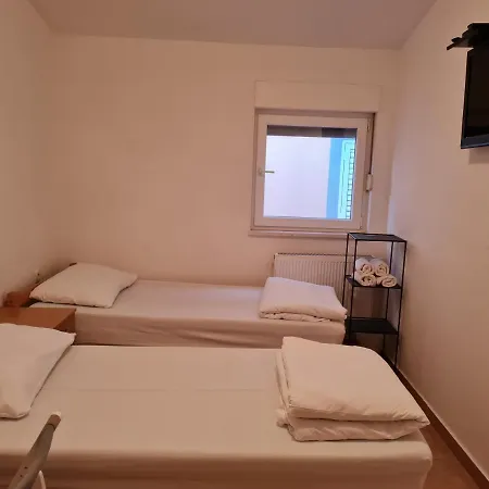 Apartments And Rooms Niki 2 * Kastela