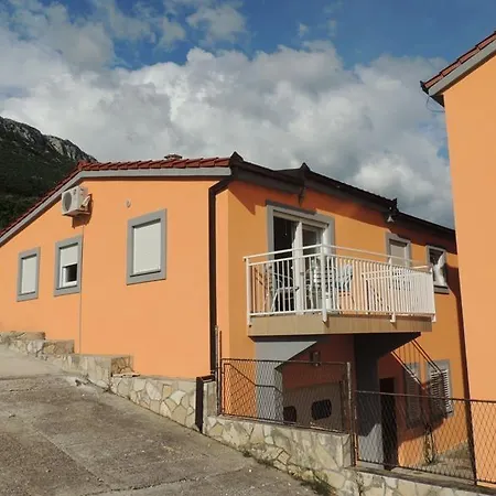 Apartments And Rooms Niki 2