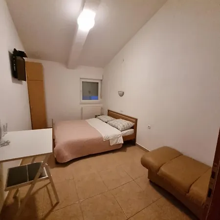 Apartments And Rooms Niki 2 * Kastela